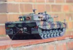 Leopard 2A4 1-16 GPM 199 11.jpg

53,44 KB 
789 x 543 
10.04.2005
